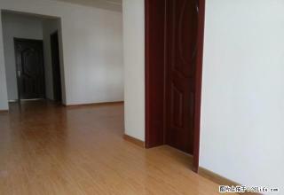 (单间出租)利康胡同 顶楼房子采光好 有一个小房 - 衡水28生活网 hs.28life.com