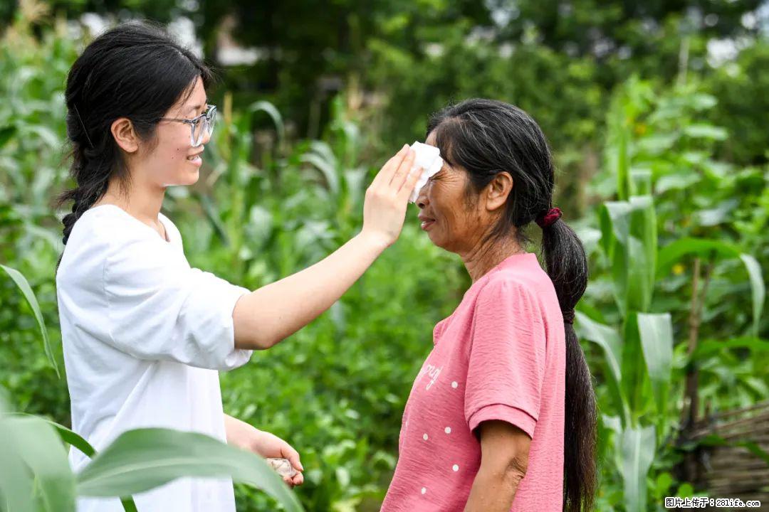 全网追的“扁担女孩”,找了一份暑假工,时薪12元 - 衡水生活资讯 - 衡水28生活网 hs.28life.com
